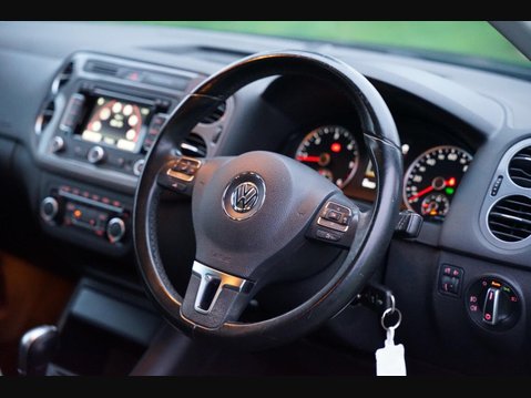 Volkswagen Tiguan 2.0 TDI BlueMotion Tech Match DSG 4WD Euro 5 (s/s) 5dr 24