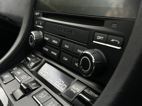 Porsche 911 CARRERA GTS PDK 61