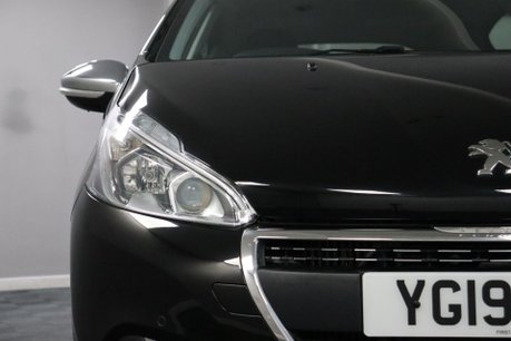 Peugeot 208 S/S TECH EDITION 25