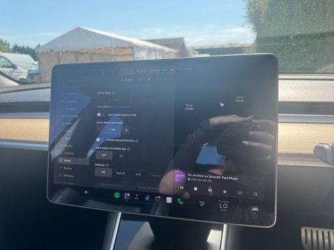 Tesla Model 3 (Dual Motor) Performance Saloon 4dr Electric Auto 4WDE (Performance Upgrade 22