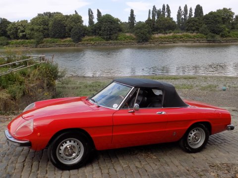 Alfa Romeo Spider 2000 Spider Veloce - LHD 71