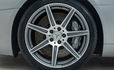 Mercedes-Benz SLS AMG 28