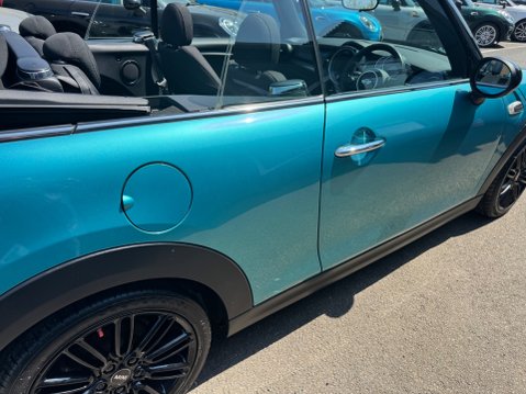Mini Convertible COOPER 8