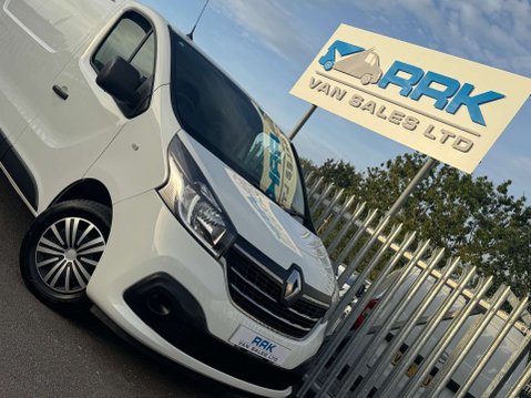 Renault Trafic 2.0 dCi ENERGY 28 Business+ Panel Van 5dr Diesel Manual SWB Standard Roof E 27