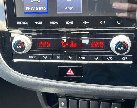 Mitsubishi Outlander 2.4 Outlander Design PHEV CVT 4WD 5dr 53