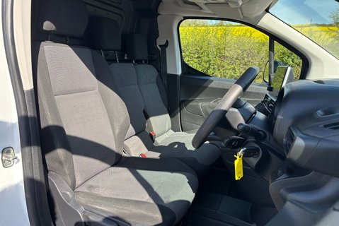 Citroen Berlingo 950 Enterprise XL 102 ps BlueHdi Panel Van 4