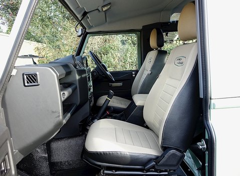 Land Rover 90 Heritage 4