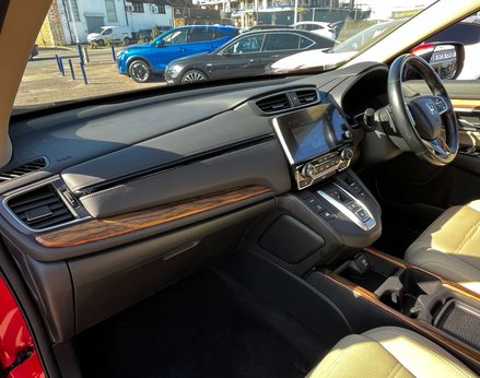 Honda CR-V 2.0 CR-V SR i-MMD CVT 4WD 5dr 17