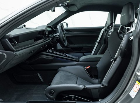 Porsche 911 Carrera GTS (992) 16