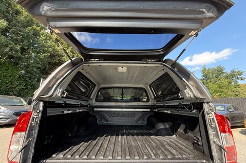 Nissan Navara DCI TEKNA AUTOMATIC - APPLE CAR PLAY - TOWBAR - REAR CANOPY 11