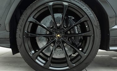 Lamborghini Urus 23