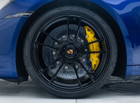 Porsche 911 Carrera GTS (992) 10