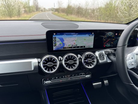 Mercedes-Benz EQB EQB 350 66KWH 4Matic AMG Line Premium Auto Electric 7 SEATER/PAN ROOF/VAT Q 9