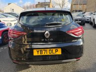 Renault Clio ICONIC TCE 8