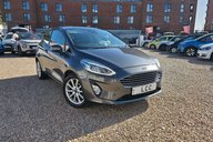 Ford Fiesta TITANIUM.. 1 PREVIOUS KEEPER.. 4 SERVICES.. STUNNING EXAMPLE 1