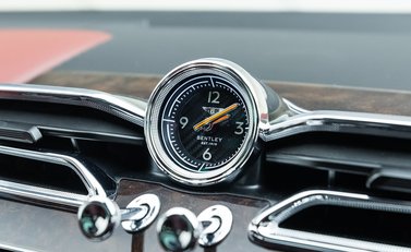 Bentley Bentayga Hybrid First Edition 22