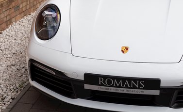 Porsche 911 Carrera (992) 23