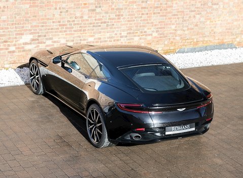 Aston Martin DB11 Launch Edition 9