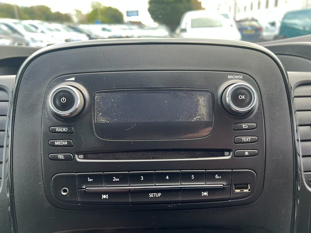 Vauxhall Vivaro SWB Low Roof Sportive 2700 Air Con Sensors Euro 6 NO VAT 32