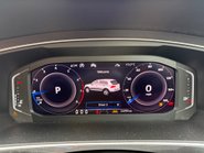 Volkswagen Tiguan R-LINE TECH TSI EVO DSG 21