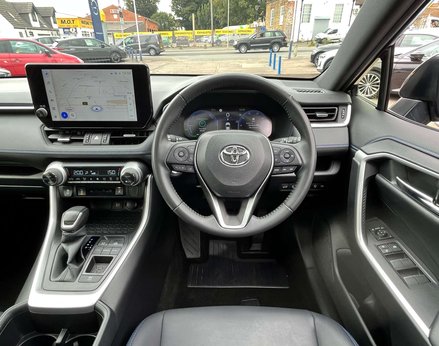 Toyota Rav4 2.5 RAV4 Dynamic HEV 4x2 CVT 5dr 18