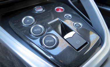 Alfa Romeo 8C Competizione 17