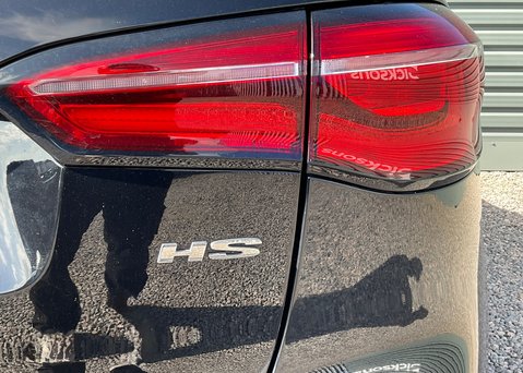 MG HS 1.5 T-GDI EXCLUSIVE 13