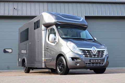 Renault Master 3.5 ton Coach Built Freddie Gover Horsebox with uprated suspension alloys  1