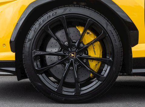 Lamborghini Urus 10