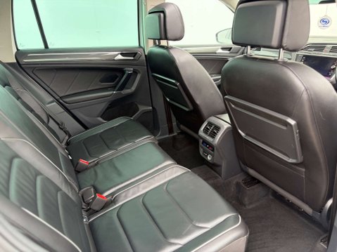 Volkswagen Tiguan 2.0 Tiguan SEL TDI BlueMotion Technology 4Motion Semi-Auto 4WD 5dr 21