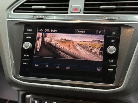 Volkswagen Tiguan 2.0 TDI SE Navigation 4Motion Euro 6 (s/s) 5dr 71