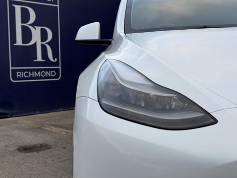 Tesla Model Y Long Range SUV 5dr Electric Auto RWD (346 ps) 12