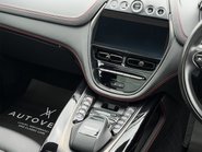 Aston Martin DBX V8 65