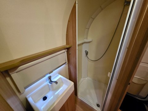 Bailey Orion 400/2 24