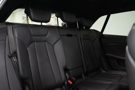 Audi Q8 3.0 TFSI V6 55 Black Edition SUV 5dr Petrol Tiptronic quattro Euro 6 (s/s) 29