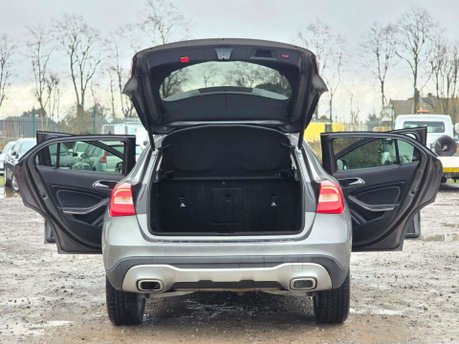 Mercedes-Benz GLA 2.1 GLA220d Sport (Executive) SUV 5dr Diesel 7G-DCT 4MATIC Euro 6 (s/s) (17 39
