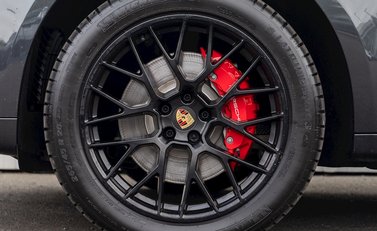 Porsche Macan GTS 10