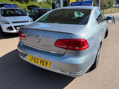 Volkswagen Passat 2.0 TDI BlueMotion Tech R-Line Euro 5 (s/s) 4dr 30