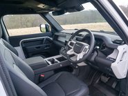 Land Rover Defender 90 Obsidian WideTrak D250 S Hardtop 9