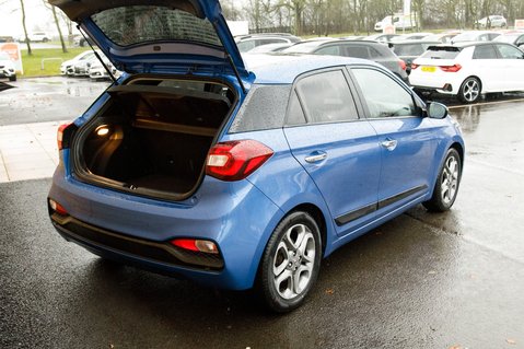 Hyundai i20 MPI PREMIUM SE NAV 37