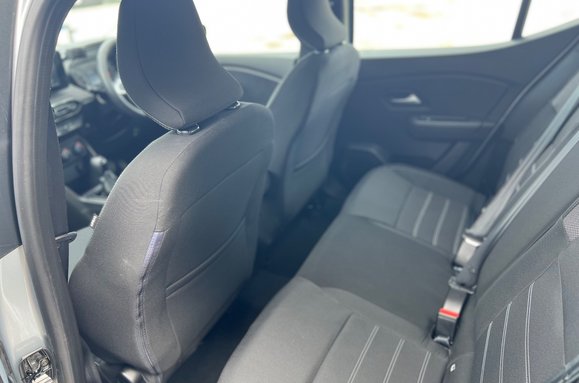 Dacia Sandero COMFORT 1.0 TCE AUTOMATIC 5 DOOR 33