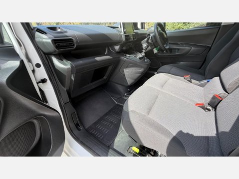 Peugeot Partner BLUEHDI PROFESSIONAL PREMIUM L1 35
