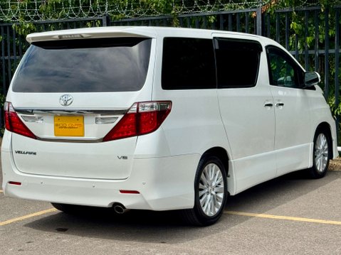 Toyota Vellfire G Edition V6 Sunroof 36