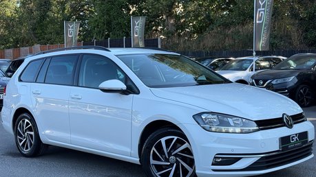 Volkswagen Golf MATCH TDI - 1 OWNER - 11 SERVICES - VAT QUALIFYING - APPLE CAR PLAY 