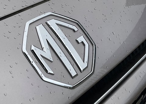 MG HS 1.5 T-GDI PHEV TROPHY 4