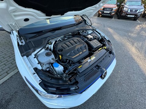 Volkswagen Golf 2.0 TSI R DSG 4Motion Euro 6 (s/s) 5dr 40