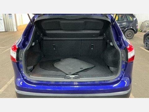 Nissan Qashqai 1.2 DIG-T N-Connecta 2WD Euro 6 (s/s) 5dr 11