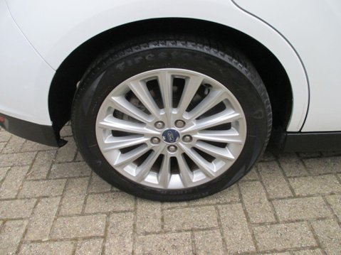 Ford C-Max 1.5 TDCi Titanium Euro 6 (s/s) 5dr 12