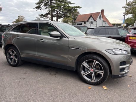 Jaguar F-Pace 2.0 D180 Portfolio SUV 5dr Diesel Auto AWD Euro 6 (s/s) (180 ps) 19