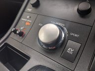 Lexus CT 200H F SPORT 29